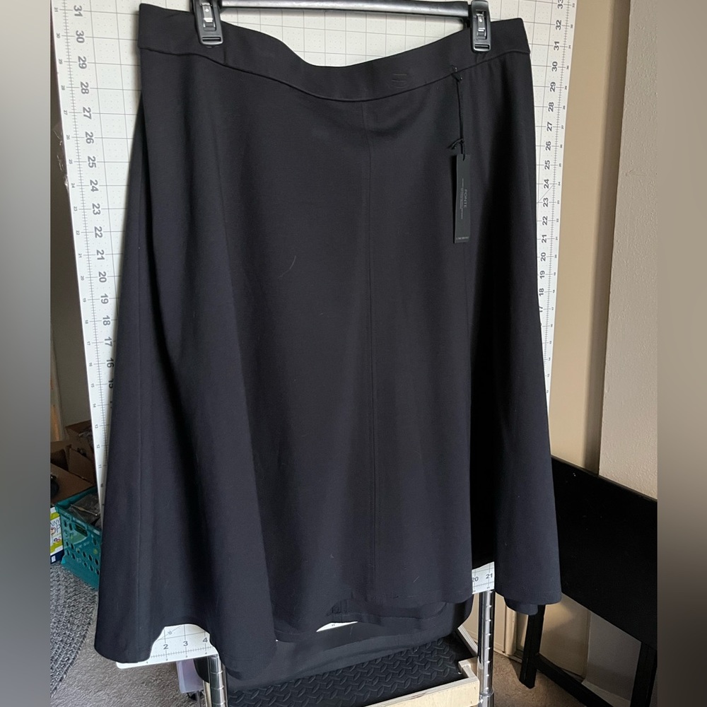 Lane Bryant black circle skirt ponte size 18/20